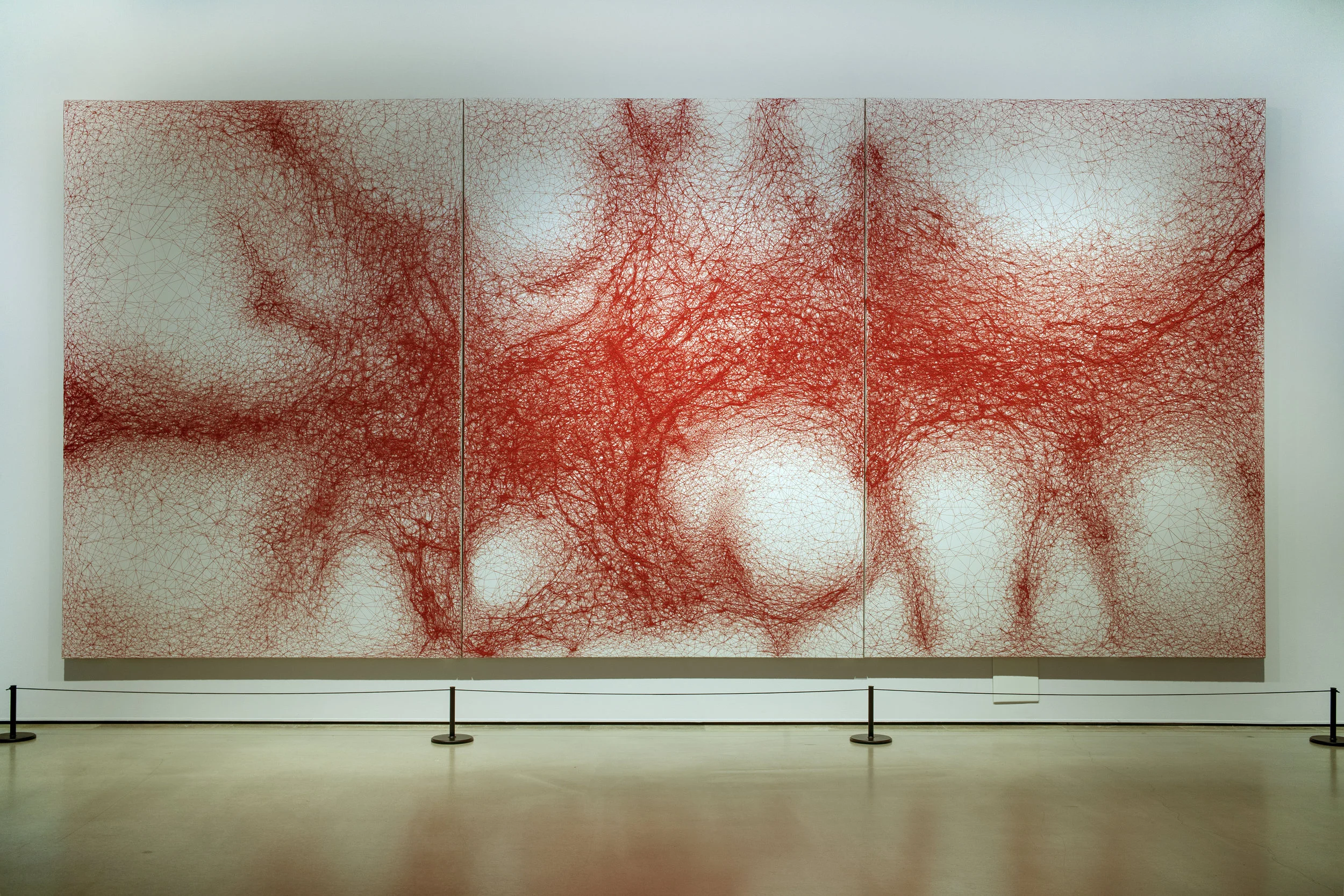 CHIHARU SHIOTA–塩田千春 CHIHARU SHIOTA–塩田千春